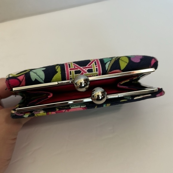 Vera Bradley Bags Small Kisslock Wallet Ribbons NWOT - Picture 9 of 11
